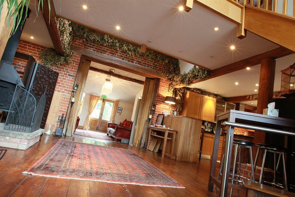 Tonge Barn (adults Only) Casa rural Sittingbourne